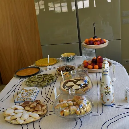 Marimaste Bed & Breakfast *