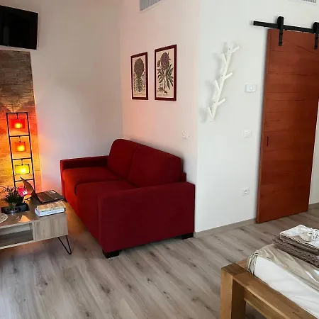 住宿加早餐酒店 Marimaste 4*