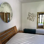 Alojamento de Acomodação e Pequeno-almoço Marimaste 4*