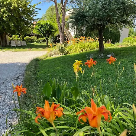 Oda ve Kahvaltı Marimaste 4*